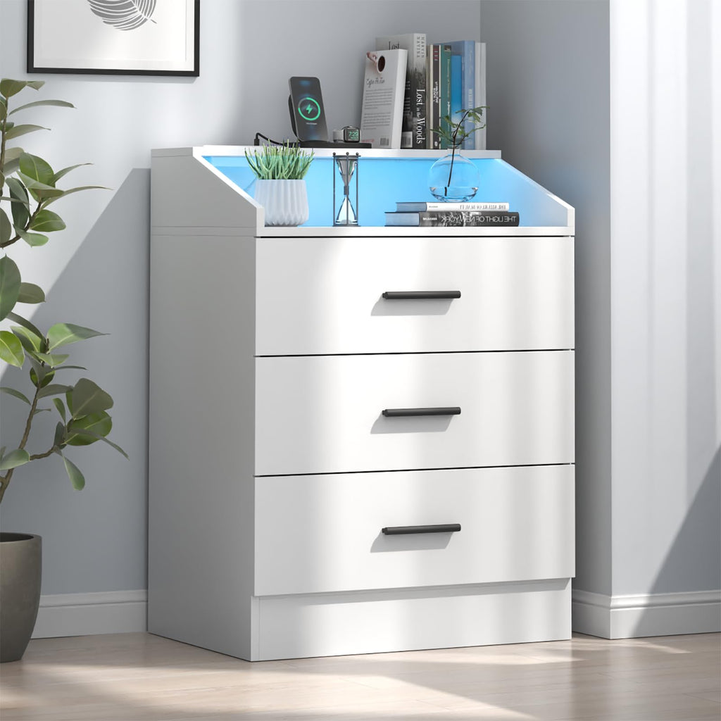 White 3 Drawer Nightstand with Charging Station Q6844