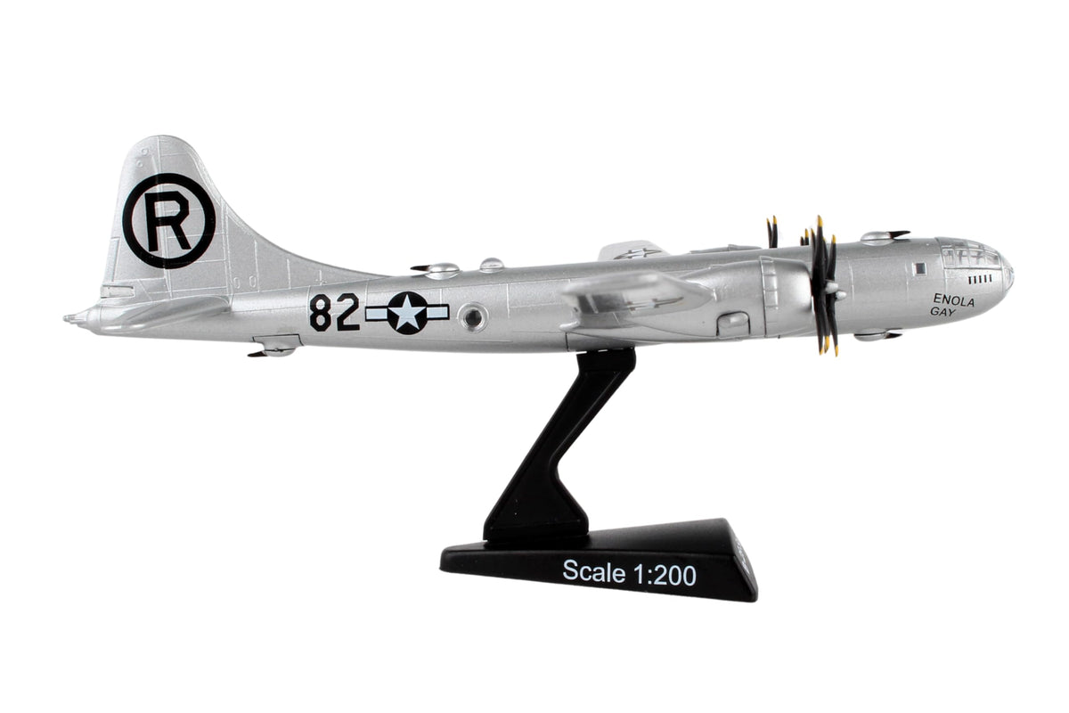 White 1:200 Scale Vehicle O61895