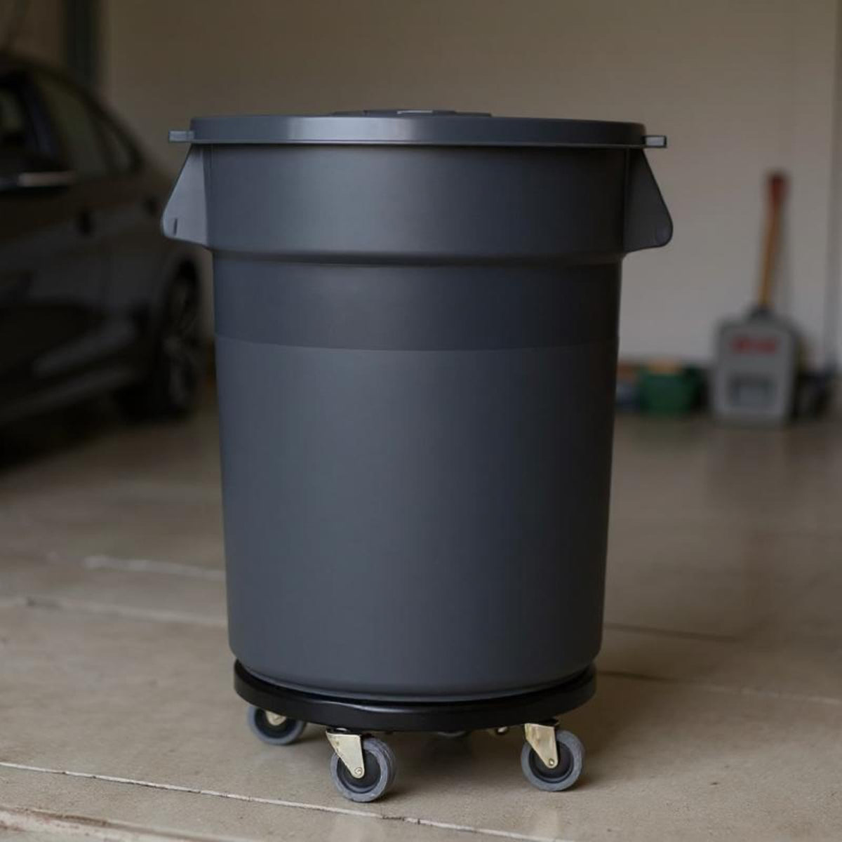32 Gallon Outdoor Trash Can with Wheels P44389