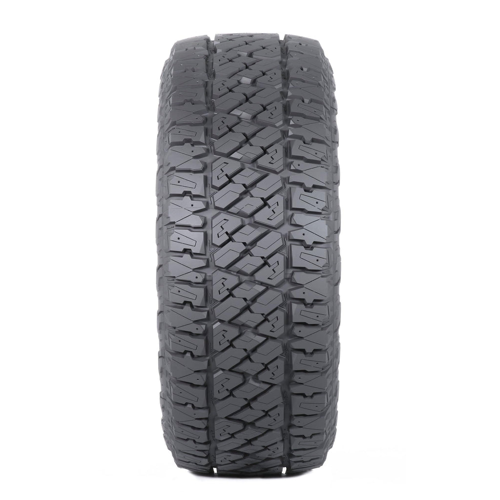 275/55R20XL 117T Light Truck & SUV Tire I223