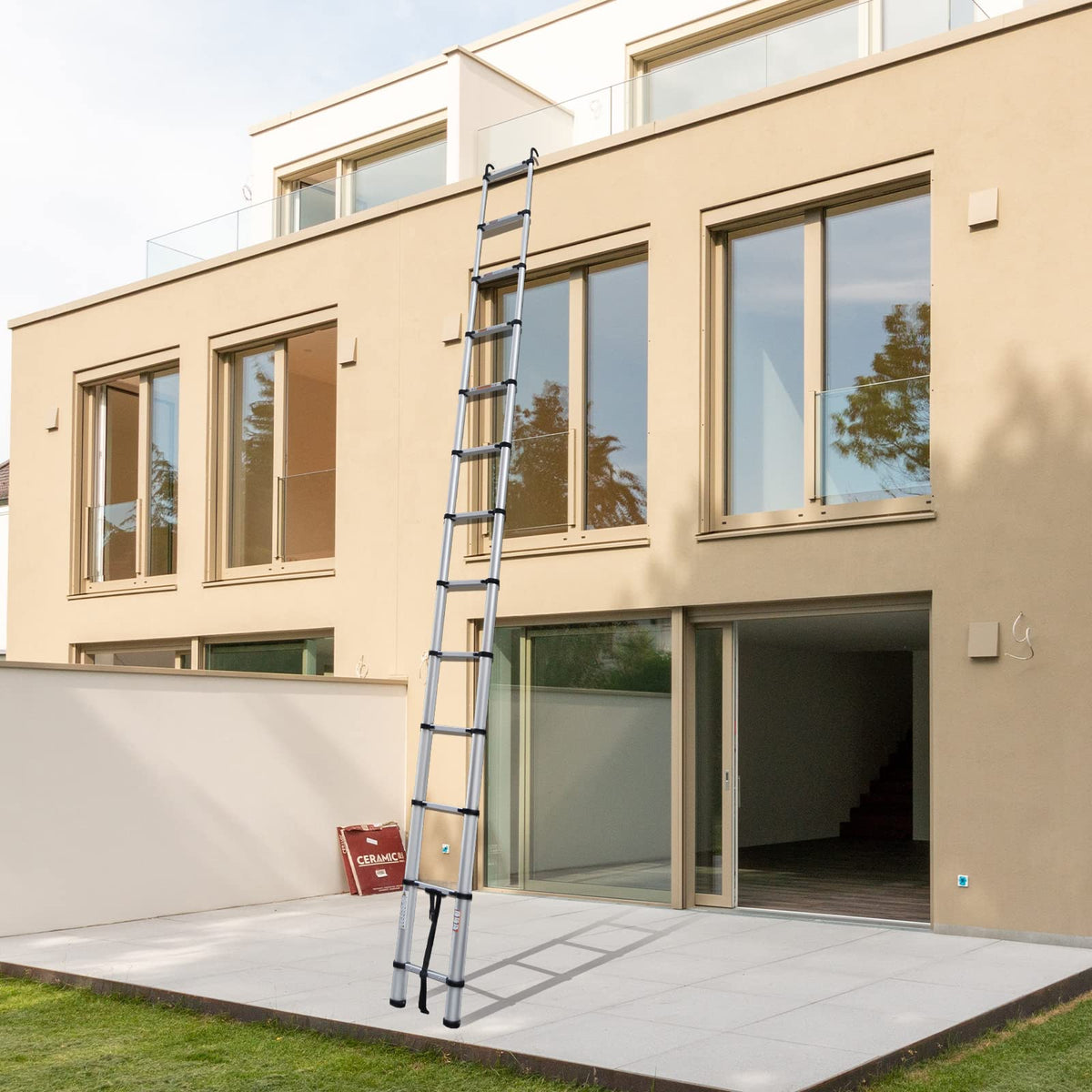 Aluminum Telescoping Ladder 20 FT 330 Lb Capacity R20527