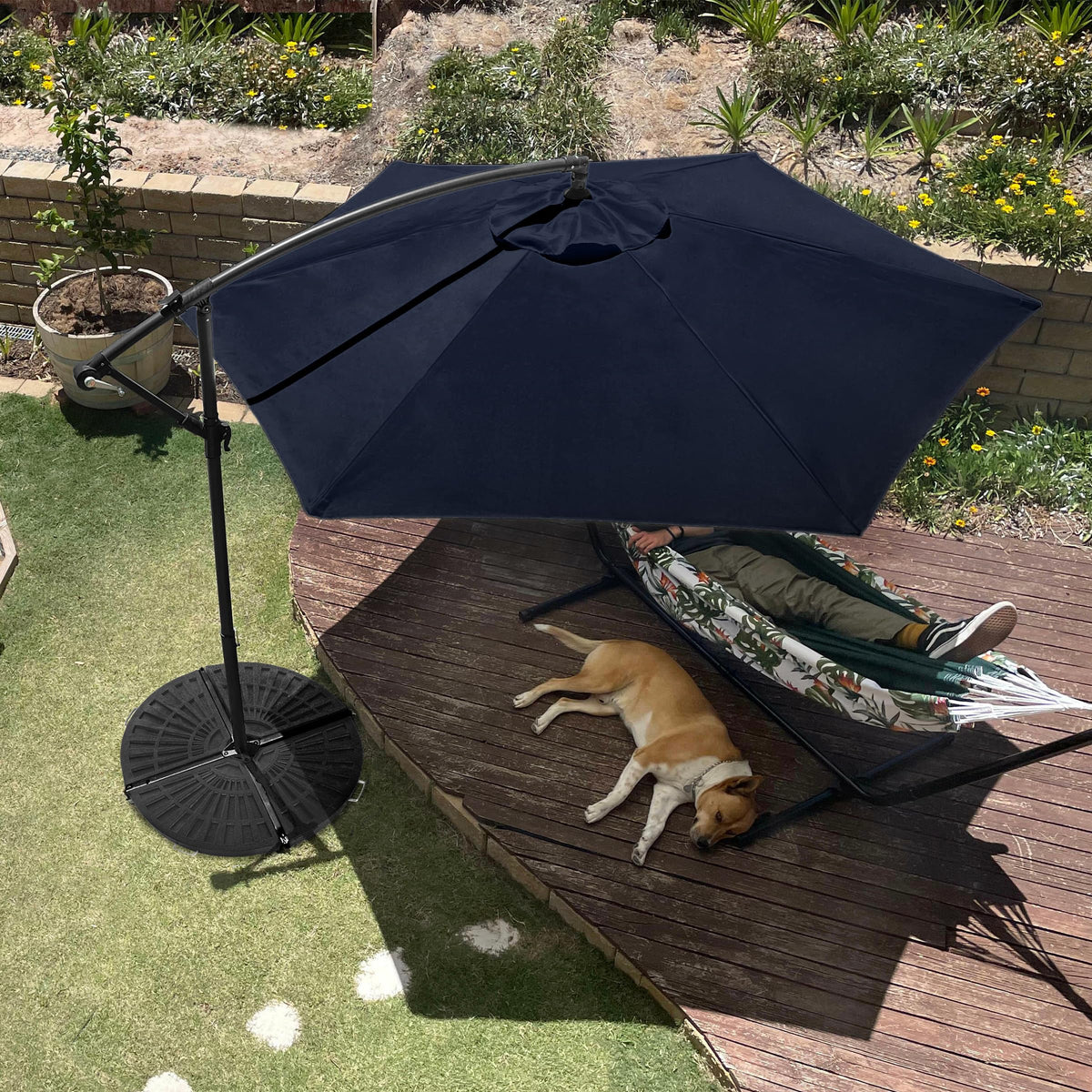 10 Ft Offset Cantilever Patio Umbrella with Cross Base T781